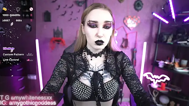 amywhitenessxx online show from May 25, 12:22 pm