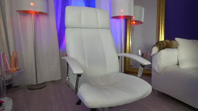 Snapshot of Margo_Pearls chatting on December 12, 3:16 pm Margo Pearls online show from December 12, 3:16 pm