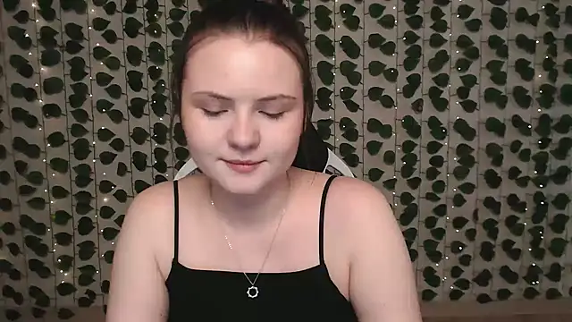 IxxiLiana online show from February 25, 4:03 am