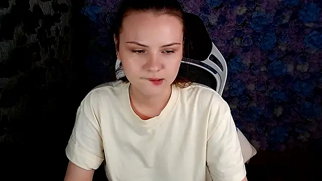 IxxiLiana online show from October 13, 5:07 am