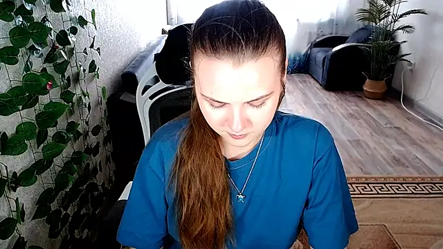 IxxiLiana online show from October 31, 4:02 am