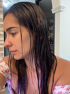 Mau White online show from April 17, 1:36 pm