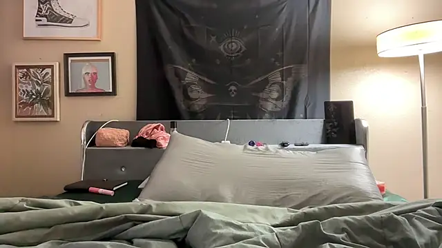 Snapshot of Yagurl__west chatting on January 21, 12:25 am Yagurl west online show from January 21, 12:25 am