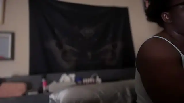 Snapshot of Yagurl__west chatting on February 18, 7:21 am Yagurl west online show from February 18, 7:21 am