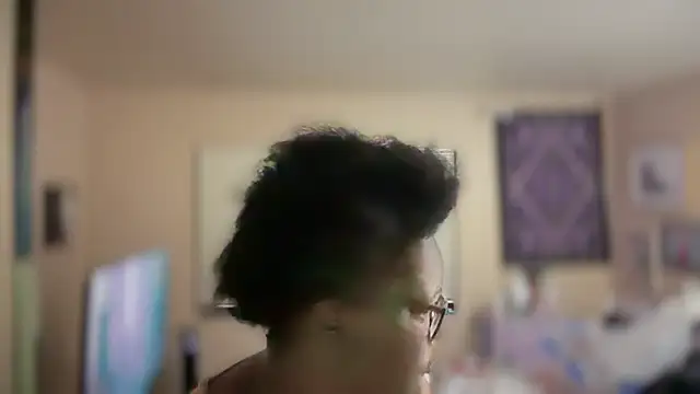 Snapshot of Yagurl__west chatting on February 23, 3:24 am Yagurl west online show from February 23, 3:24 am