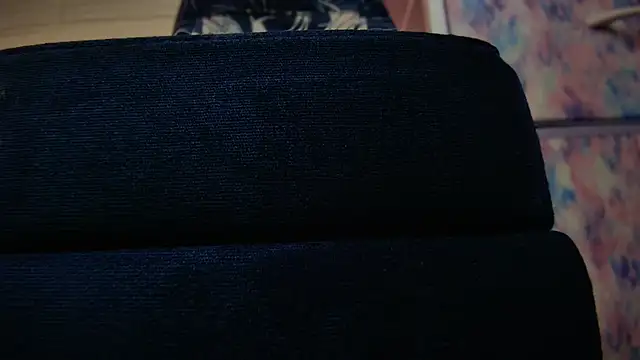 Snapshot of Yagurl__west chatting on February 24, 4:05 am Yagurl west online show from February 24, 4:05 am