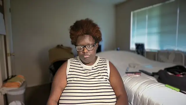 Snapshot of Yagurl__west chatting on March 1, 11:40 pm Yagurl west online show from March 1, 11:40 pm