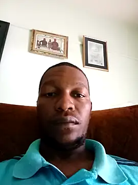 Snapshot of Vuyokaki chatting on October 5, 4:55 am Vuyokaki online show from October 5, 4:55 am