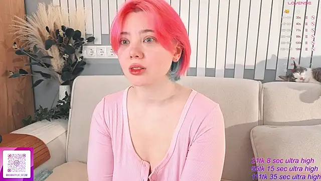   KawaiiYuki   online show from November 21, 6:56 am