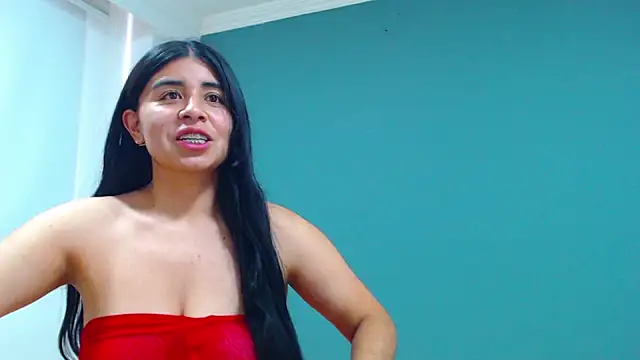 danna- roouss online show from October 31, 5:58 pm