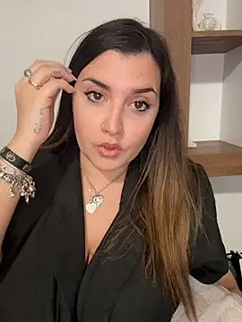 Snapshot of Novababy18 chatting on March 8, 10:02 pm Novababy18 online show from March 8, 10:02 pm