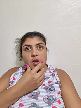 Snapshot of AlyDenalioficial chatting on July 19, 4:22 pm AlyDenalioficial online show from July 19, 4:22 pm