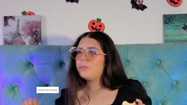 Paola Lyon  online show from November 7, 12:49 pm