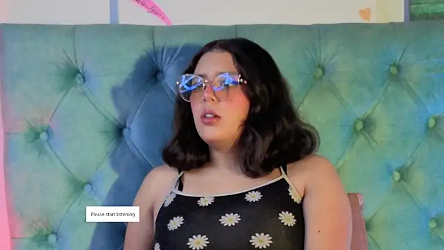 Snapshot of Paola_Lyon_ chatting on February 6, 7:06 pm Paola Lyon online show from February 6, 7:06 pm