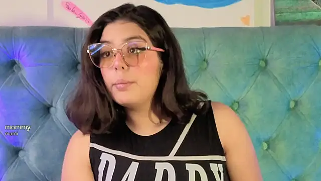 Snapshot of Paola_Lyon_ chatting on February 13, 7:21 pm Paola Lyon online show from February 13, 7:21 pm