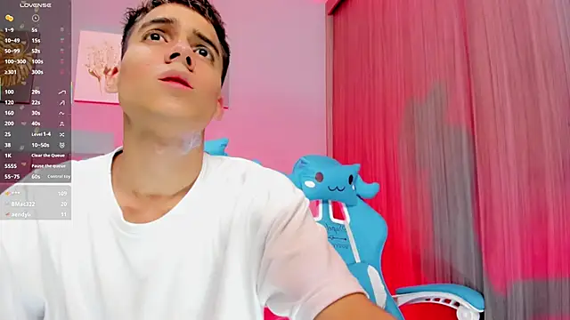 Snapshot of jake_and_joaquin chatting on February 28, 3:04 am jake and joaquin online show from February 28, 3:04 am