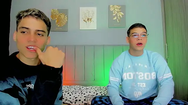 Snapshot of jake_and_joaquin chatting on March 1, 9:29 am jake and joaquin online show from March 1, 9:29 am