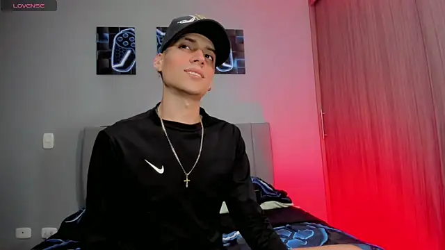 jake and joaquin online show from September 17, 3:08 am