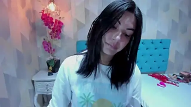 AdaFawxx online show from March 6, 4:31 am