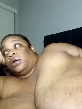 Snapshot of NaughtyHottieBBW chatting on February 10, 3:46 am NaughtyHottieBBW online show from February 10, 3:46 am