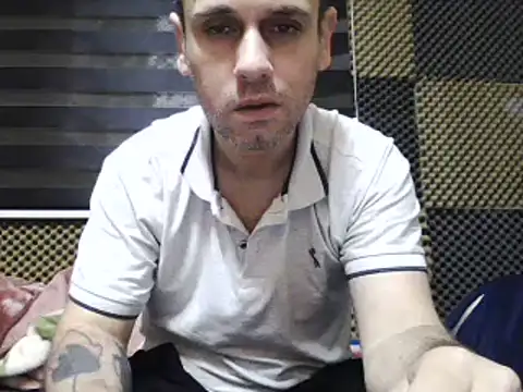 Snapshot of Arabeyes chatting on July 8, 1:21 am Arabeyes online show from July 8, 1:21 am