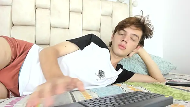 daniel hot03 online show from November 21, 8:40 pm