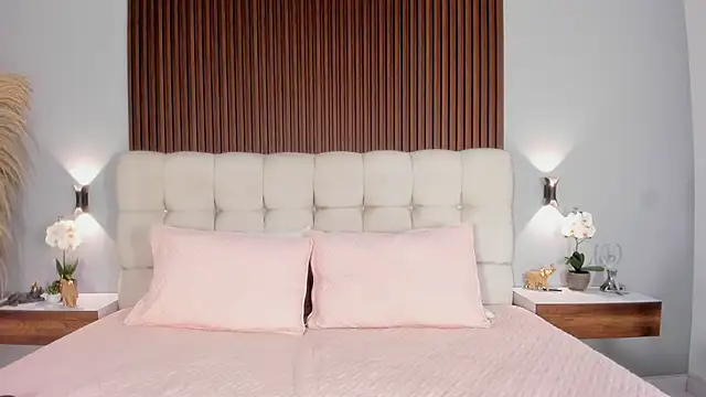 sofi potter  online show from April 11, 10:14 pm