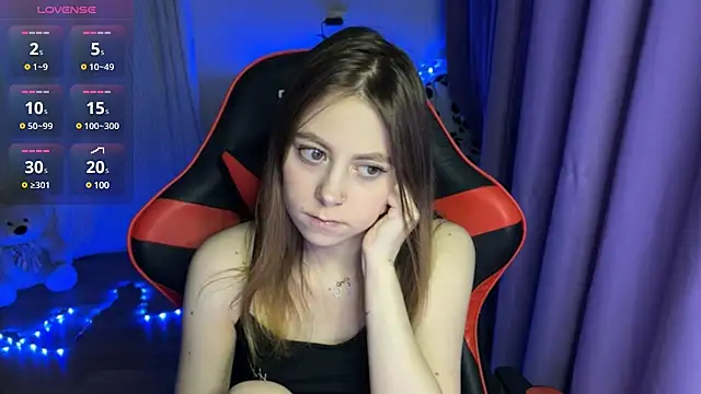 Snapshot of Natural_babe666 chatting on March 13, 5:07 pm Natural babe666 online show from March 13, 5:07 pm