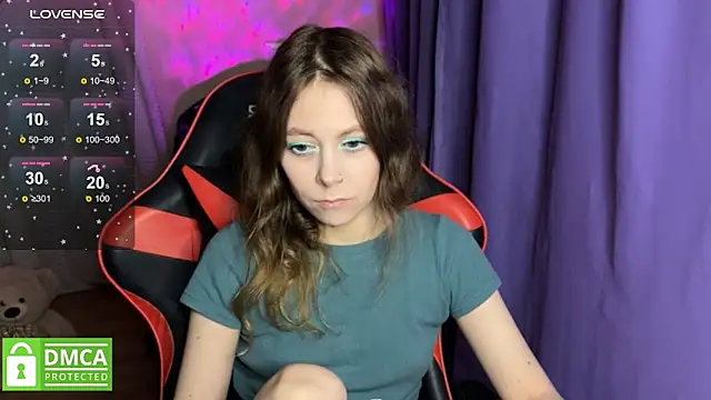 Snapshot of Natural_babe666 chatting on September 17, 9:38 pm Natural babe666 online show from September 17, 9:38 pm