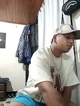 Peterking11 online show from November 14, 7:40 am