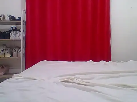 sexy  candyy online show from May 5, 7:00 pm