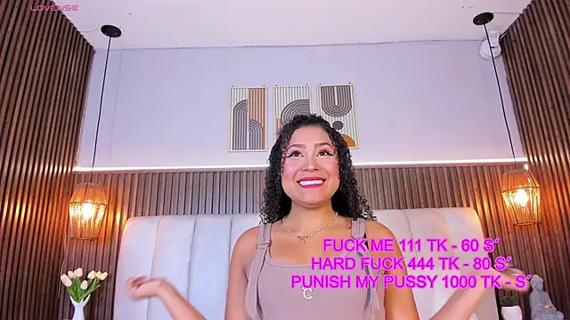 Snapshot of Ashleyy23x chatting on May 2, 7:19 pm Ashleyy23x online show from May 2, 7:19 pm