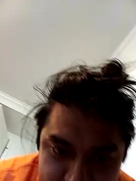 Snapshot of 4emchp23 chatting on December 1, 8:36 pm 4emchp23 online show from December 1, 8:36 pm