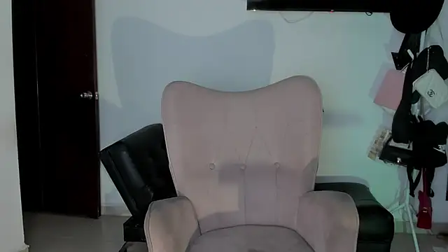 Snapshot of selene_king2 chatting on March 18, 2:09 pm selene king2 online show from March 18, 2:09 pm