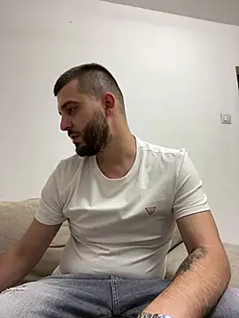 ElChapoGuzman95 online show from January 29, 7:43 pm