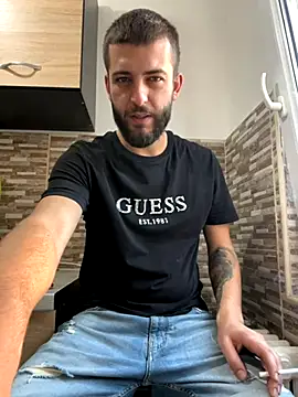 ElChapoGuzman95 online show from October 21, 5:30 am