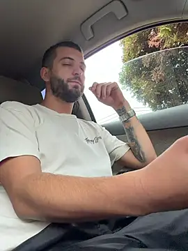 ElChapoGuzman95 online show from November 4, 6:12 am