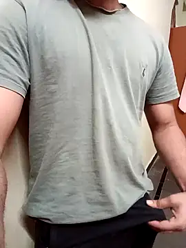 Snapshot of addu24 chatting on December 14, 1:27 pm addu24 online show from December 14, 1:27 pm