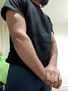 Snapshot of addu24 chatting on February 6, 9:38 pm addu24 online show from February 6, 9:38 pm