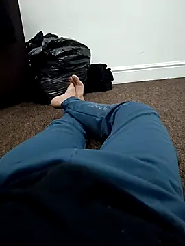 Snapshot of addu24 chatting on March 21, 2:28 am addu24 online show from March 21, 2:28 am