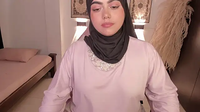 Snapshot of shayla_18 chatting on April 15, 7:58 pm shayla 18 online show from April 15, 7:58 pm