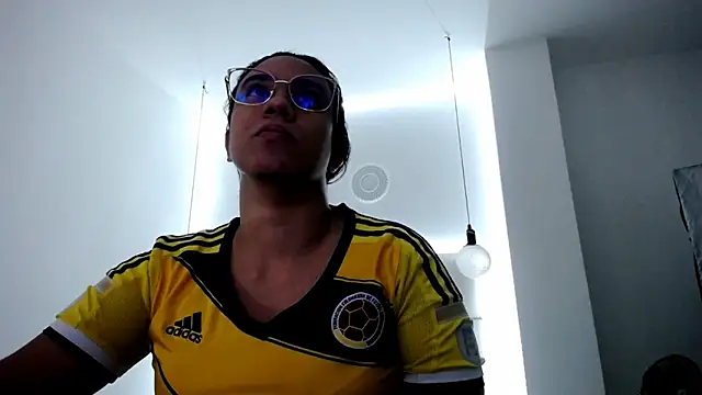 tiffany  pink online show from March 20, 7:57 pm