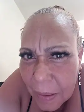 Cheryl JONES online show from May 27, 6:49 pm