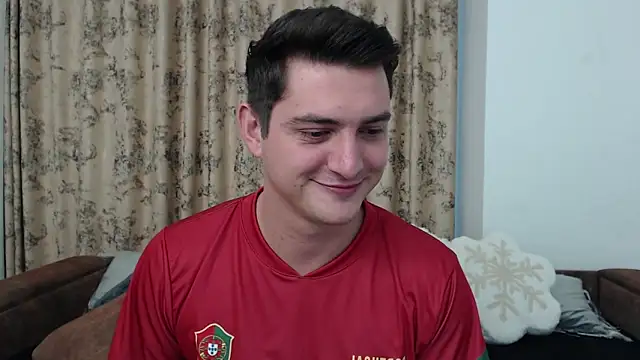 Snapshot of AndyFame chatting on December 13, 7:58 am AndyFame online show from December 13, 7:58 am