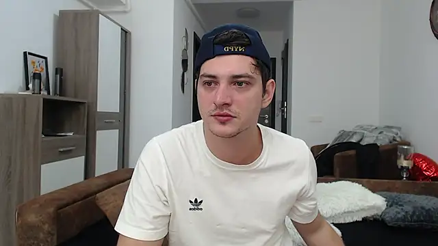 Snapshot of AndyFame chatting on February 22, 6:50 am AndyFame online show from February 22, 6:50 am