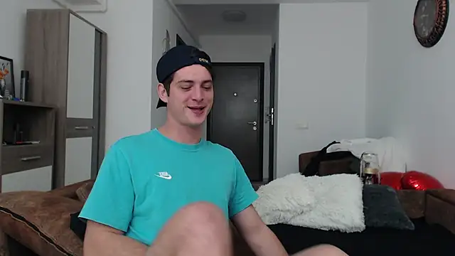 Snapshot of AndyFame chatting on February 26, 4:25 am AndyFame online show from February 26, 4:25 am