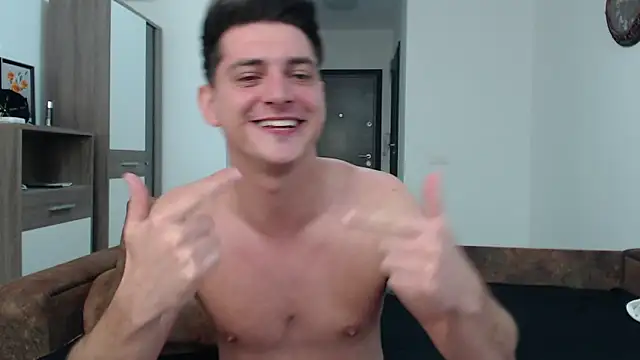 Snapshot of AndyFame chatting on March 21, 4:17 am AndyFame online show from March 21, 4:17 am