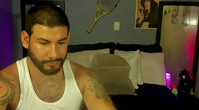 Snapshot of Prometeo-grizzly chatting on December 20, 6:19 am Prometeo-grizzly online show from December 20, 6:19 am