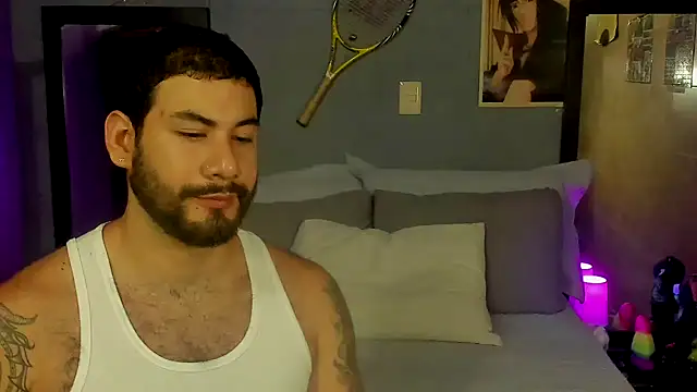 Snapshot of Prometeo-grizzly chatting on January 4, 8:17 am Prometeo-grizzly online show from January 4, 8:17 am
