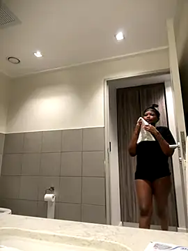 Snapshot of Neelo-Smith chatting on December 3, 5:04 am Neelo-Smith online show from December 3, 5:04 am